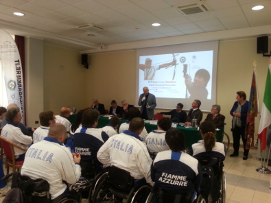 Il Prof. Angelo Ferro il giorno dell'accordo tra Fitarco e OIC