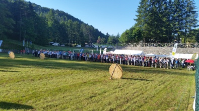 Gli atleti durante i tiri di prova a Colle di Nava