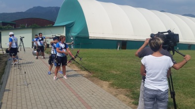 Gli azzurri a Cantalupa con la troupe del TG1