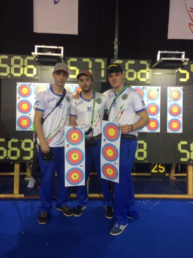 La squadra Junior compound