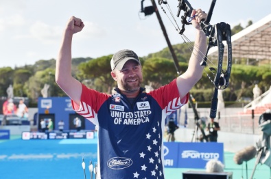 BRADEN GELLENTHIEN VINCITORE NEL COMPOUND MASCHILE