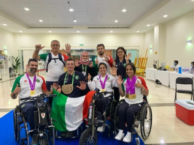 Gli azzurri festeggiano a Dubai