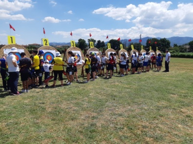i giovani arcieri partecipanti al Trofeo CONI