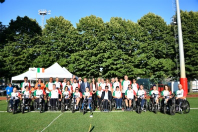 La Nazionale FITARCO con le autorità presenti