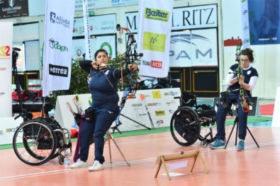 Sarti e Virgilio durante la finale degli ultimi Campionati Italiani Indoor Para-Archery