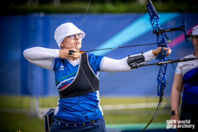 Chiara Rebagliati in azzurro